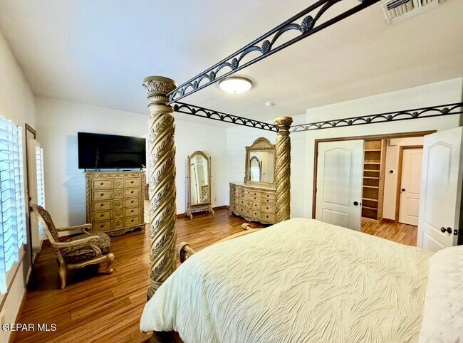 Building Photo - 12267 Bronco Buster Ln