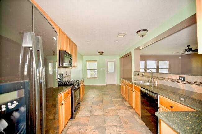 Building Photo - 18402 Westgate Springs Ln