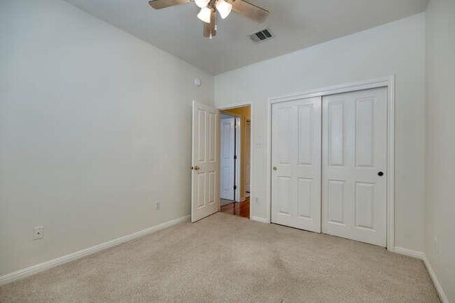 Building Photo - 8518 Cahill Dr