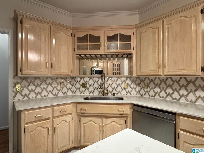 Building Photo - 2512 Christie Cir