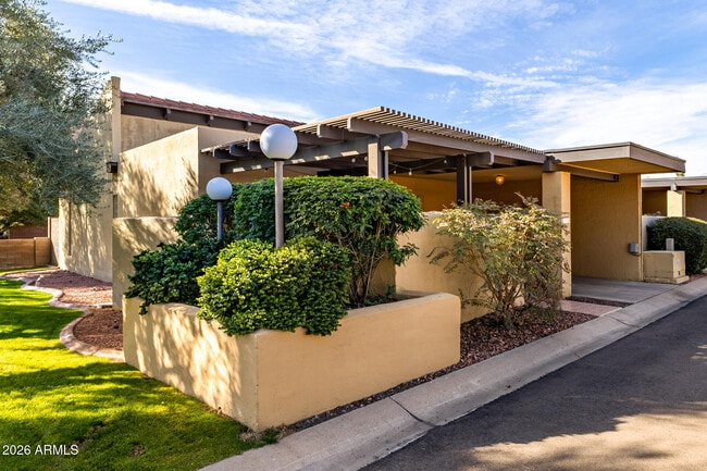 Building Photo - 1149 E Rovey Ave