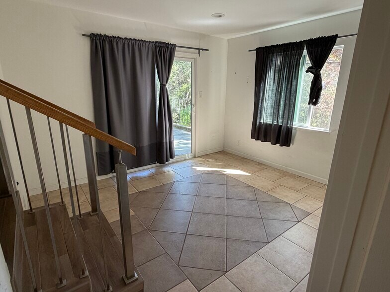 Building Photo - 2821 San Ardo Way