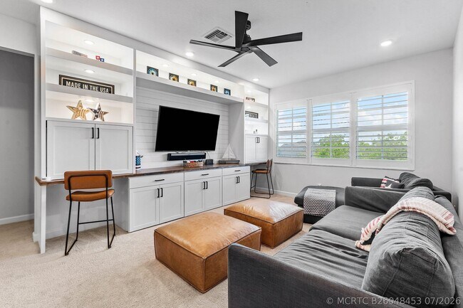 Building Photo - 981 Castaway Ct