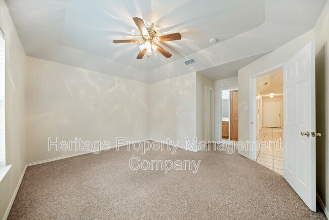 Building Photo - 236 Rosalie Dr