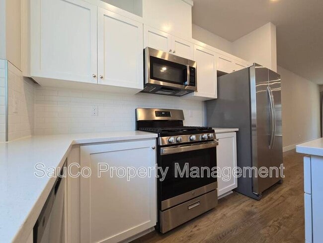 Building Photo - 16063 NW Pristine Ln