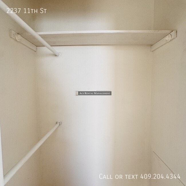 Building Photo - 2237 11th St