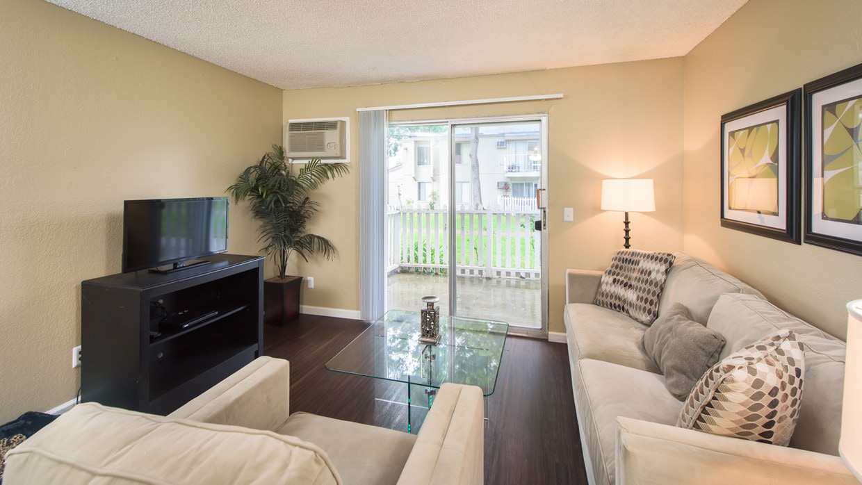 Village Green Apartments San Jose