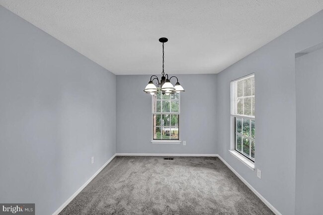 Building Photo - 801 High Plain Dr