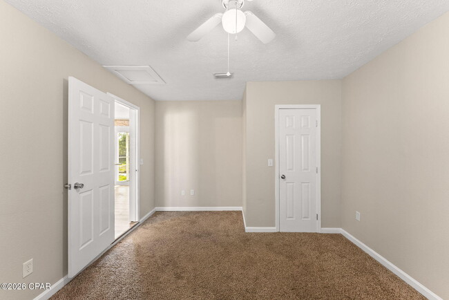 Building Photo - 2004 Greenbriar Blvd