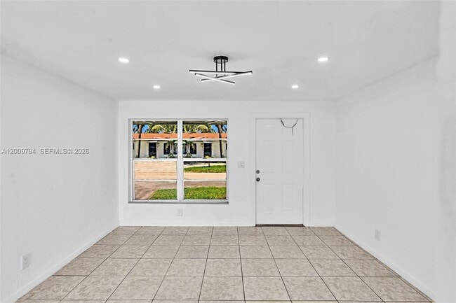 Building Photo - 4156 SW 49th Ct