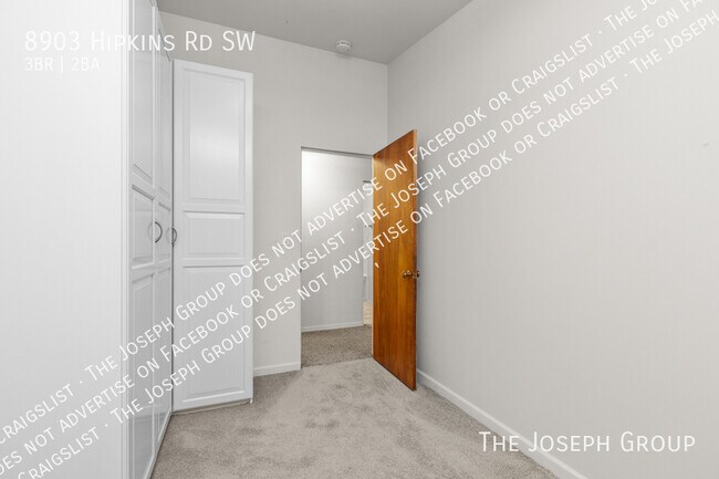 Building Photo - 8903 Hipkins Rd SW