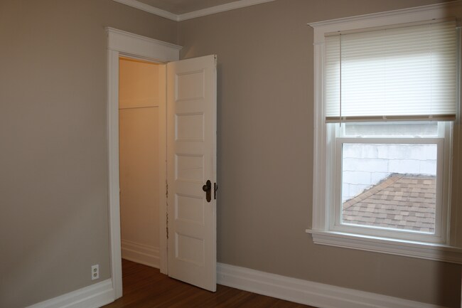 Bed Room 1 - 33 1/2 Bly St