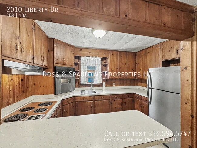 Building Photo - 2010 Liberty Dr