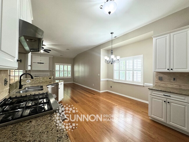 Building Photo - Charming 3-Bedroom Ranch with Sunroom & Wo...