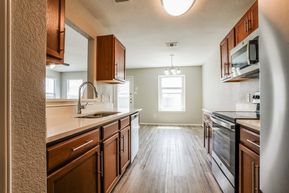 Building Photo - 105 Altamont St