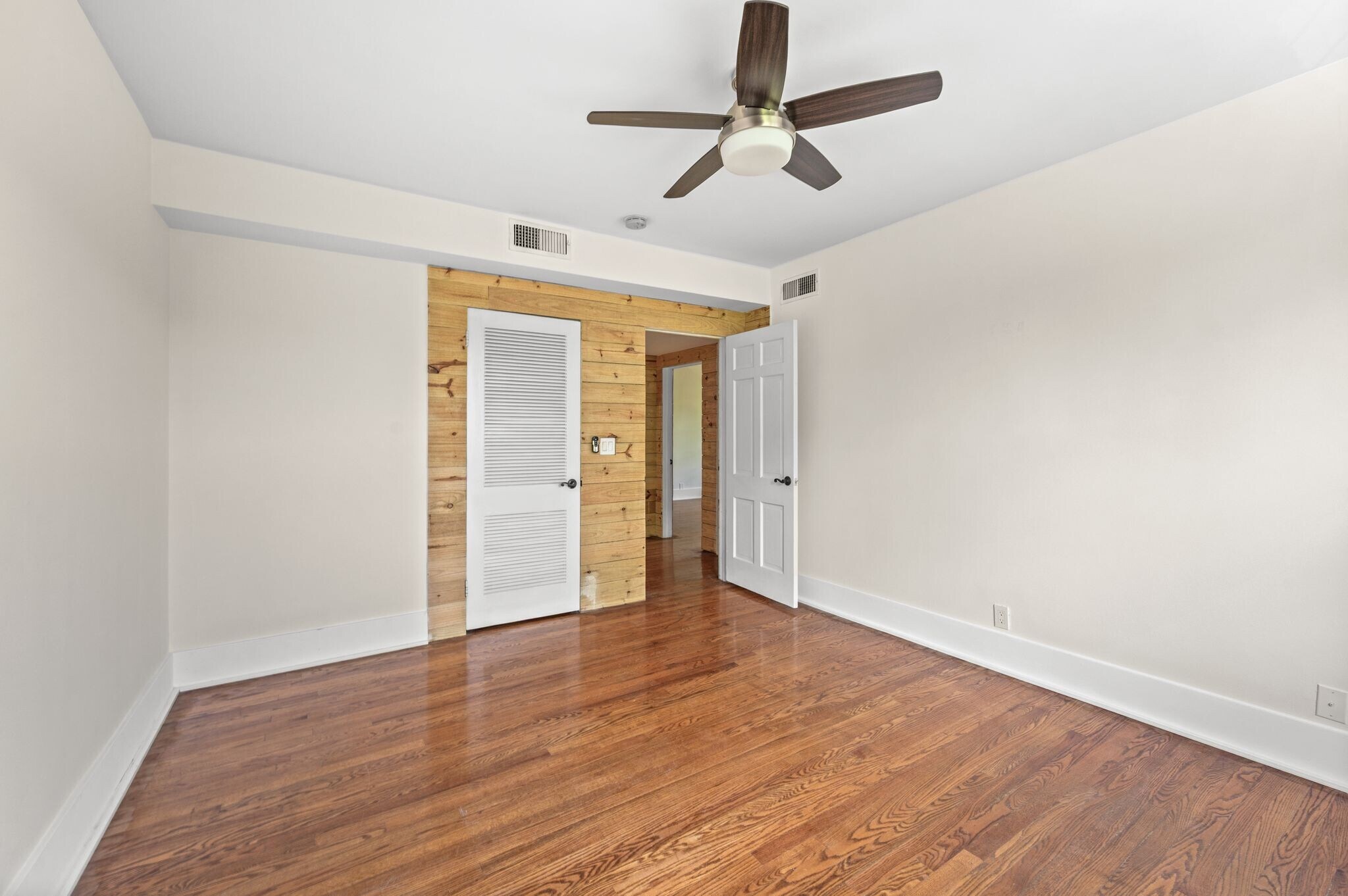 Bedroom 3 - 1112 Clifton Ln