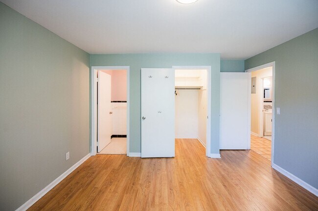 Building Photo - 315 S Mendenhall St