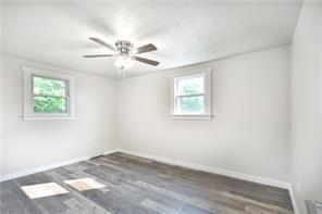 Building Photo - 2329 McKees Rocks Rd