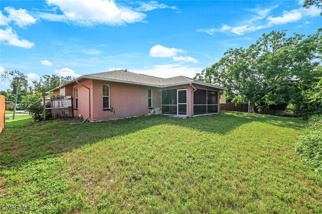 Building Photo - 8072 Cypress Dr S