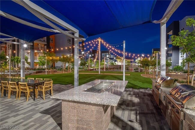 Building Photo - 11055 S Las Vegas Blvd