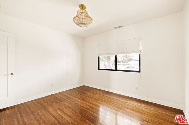 Building Photo - 3720 Military Ave