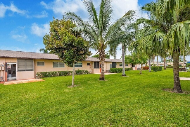 Building Photo - 2995 Crosley Dr W