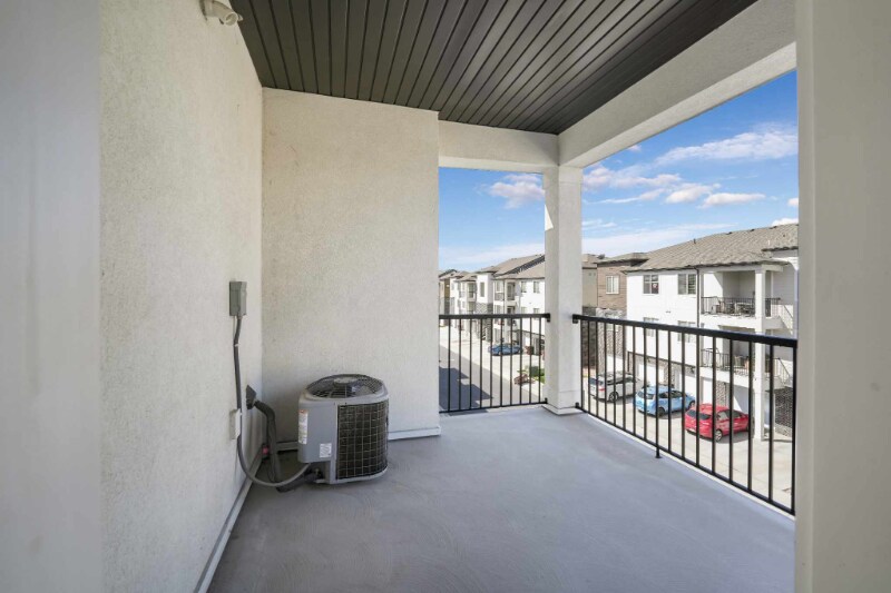 Building Photo - 13687 S Hanley Ln