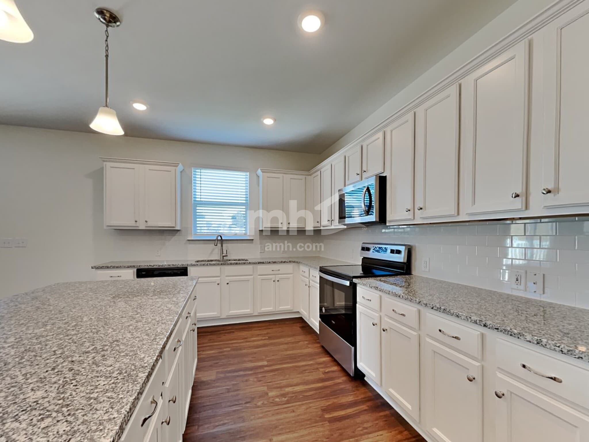 Building Photo - 183 Larragan Dr