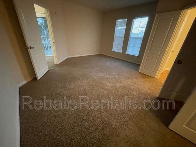 Building Photo - 8290 Gate Pkwy W