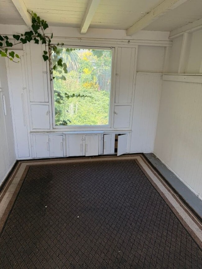 Building Photo - 2329 Humboldt Ave