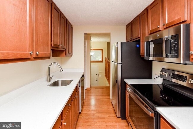 Building Photo - 6584 Madrigal Terrace