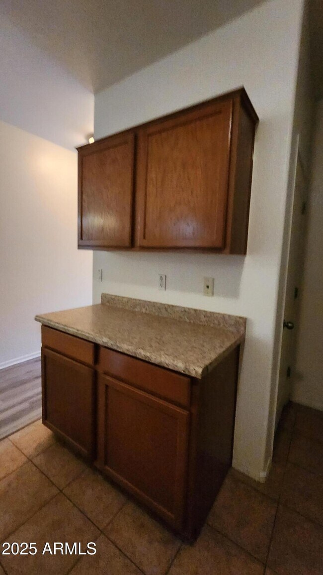 Building Photo - 19207 N Ventana Ln