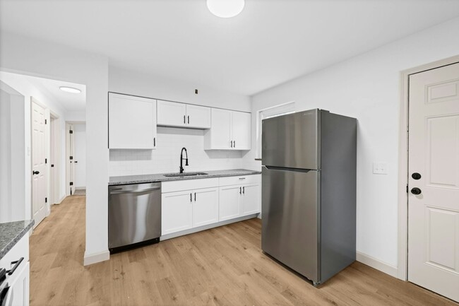 Building Photo - 4769 Hardwick Dr