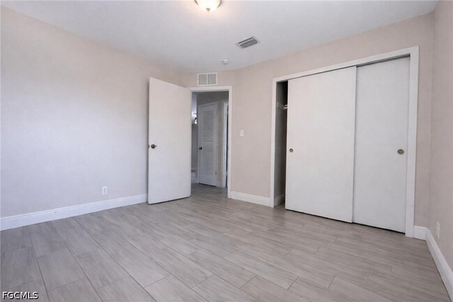 Building Photo - 5451 Eleventh Ave