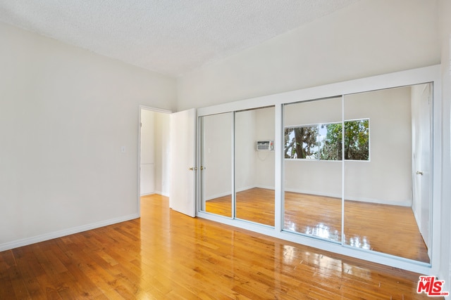 Building Photo - 941 N San Vicente Blvd