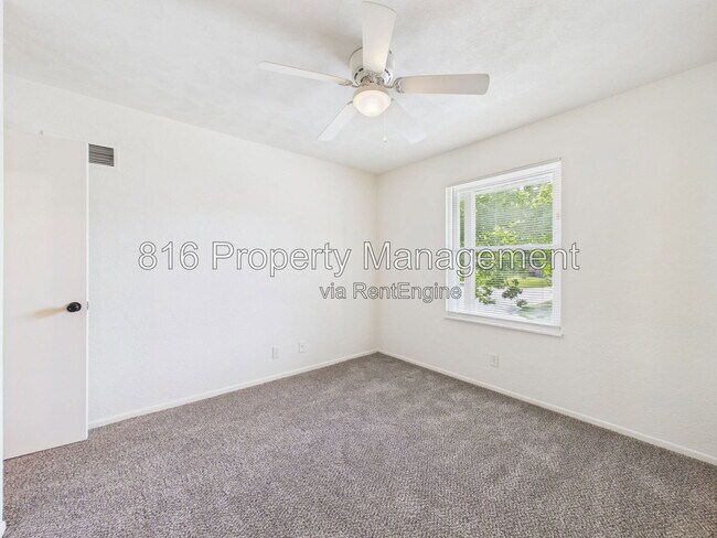 Building Photo - 2835 Tepee Ave