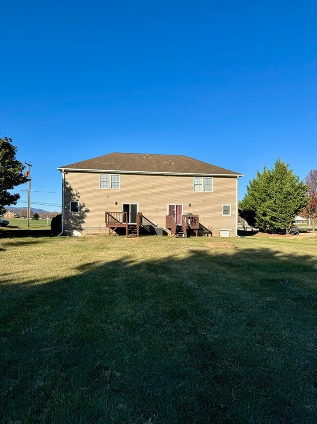 Building Photo - Duplex for Rent in TA school District