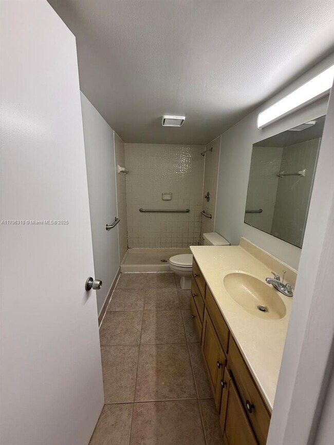 Building Photo - 2323 Linton Ridge Cir