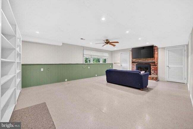 Building Photo - 3106 Hearthstone Rd