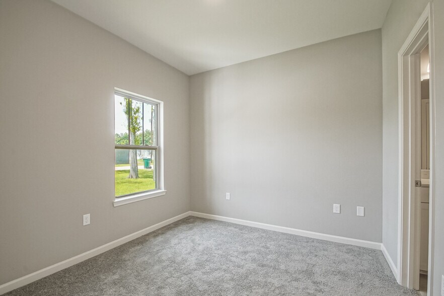 Building Photo - 19905 Grantham Rd