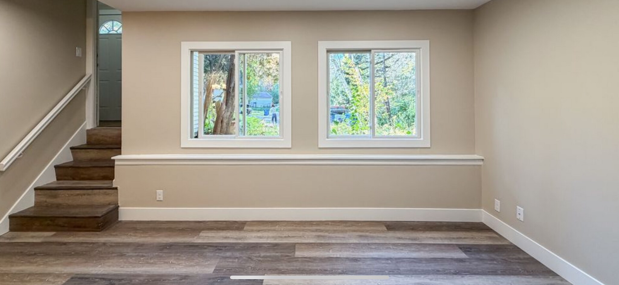 Building Photo - 573 Maple Sq