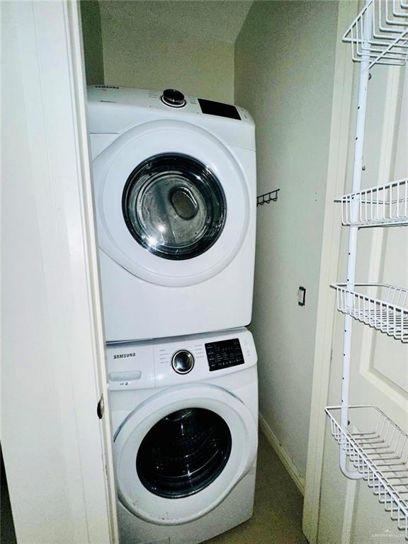 Building Photo - 29 Pineridge Ln