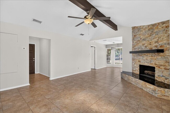 Building Photo - 4109 Fonvilla Cir