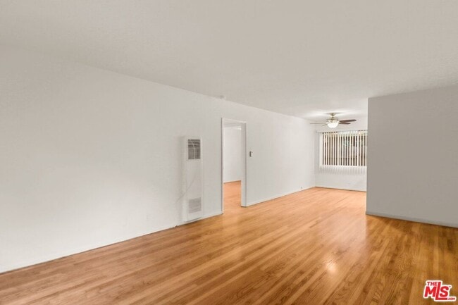 Building Photo - 11660 Chenault St