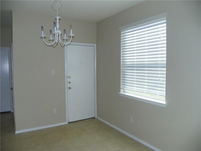 Building Photo - 14001 Cambourne Dr