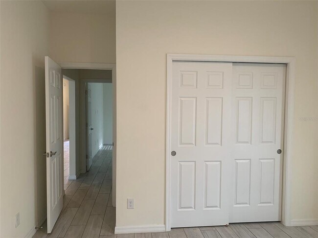 Building Photo - 289 Antis Dr