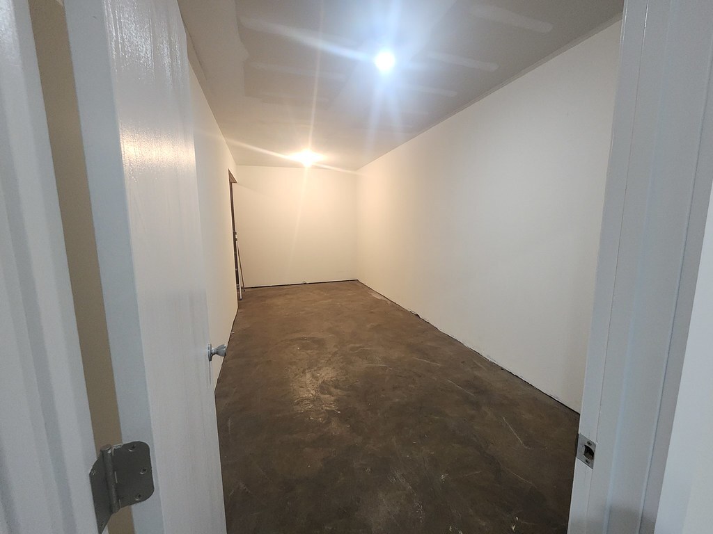 Building Photo - 1006 N 24th St