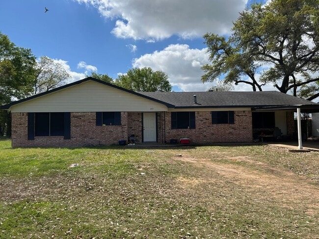 Building Photo - 235 US-90