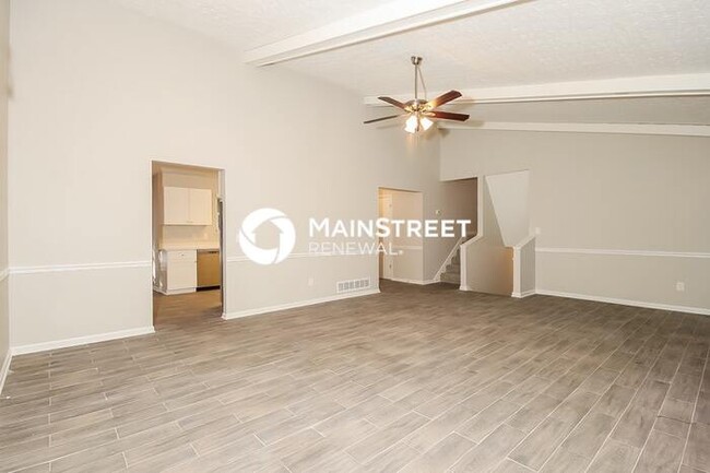 Building Photo - 2780 Deerfield Dr