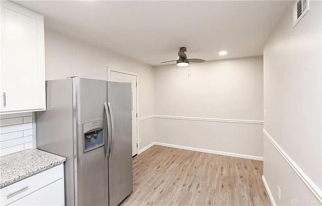 Building Photo - 1227 Date St